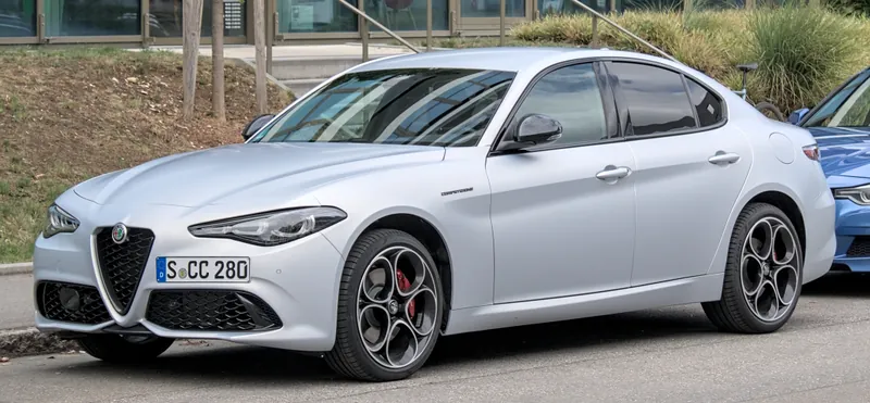 Alfa Romeo Giulia, front view
