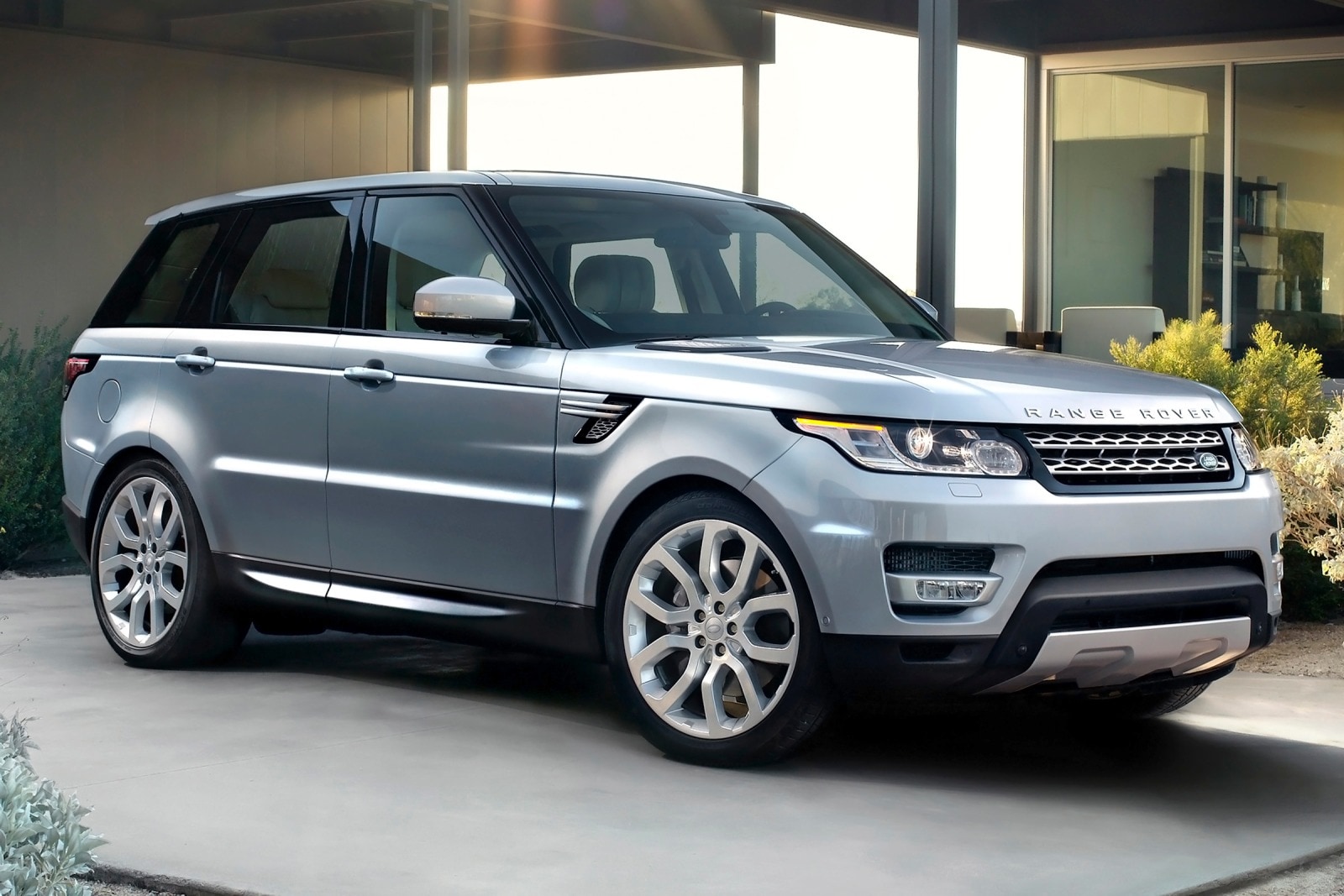 3 - The Least Reliable Cars You Can Buy - Range Rover Sport